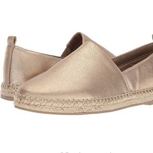 Steve Madden Portugal Slip Ons- Gold